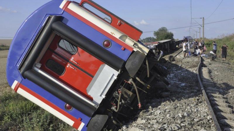 24 killed, 318 injured after train derails in Turkey