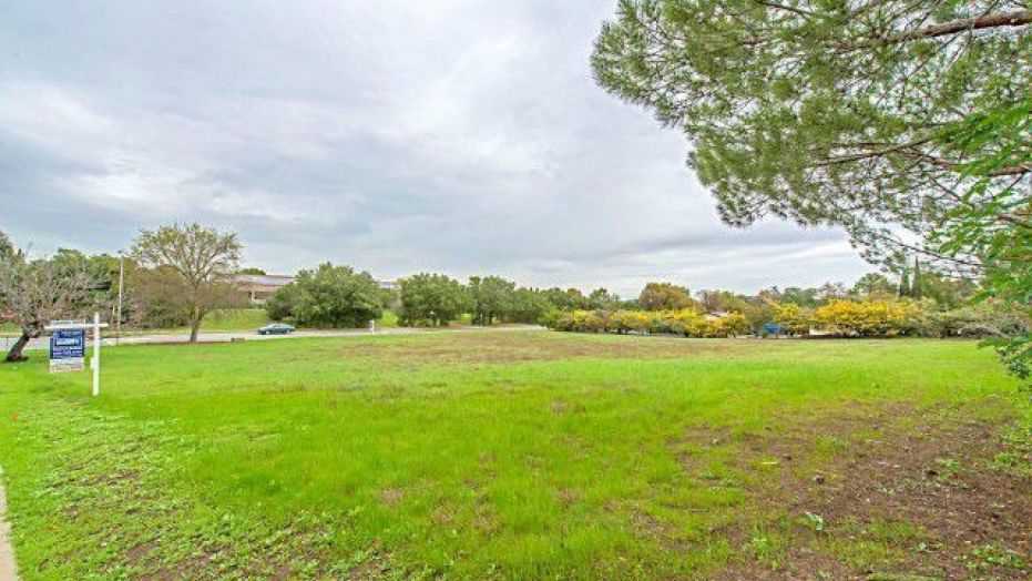 This vacant 1-acre lot in the Bay Area is selling for $15M