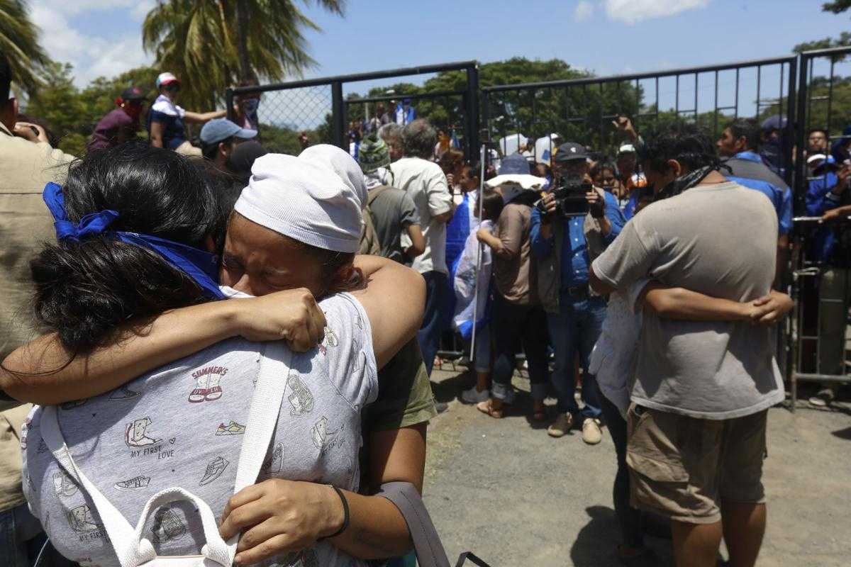Nicaraguan students reunite with families after attacks