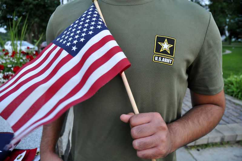 U.S. Army halts discharge of immigrant recruits, for now