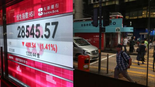 Hong Kong stocks fall deeper into bear territory amid trade war uncertainty