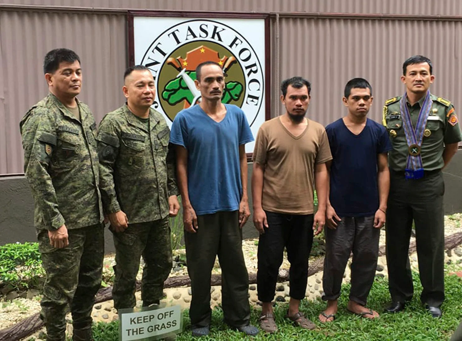 Indonesian hostages freed in Philippines
