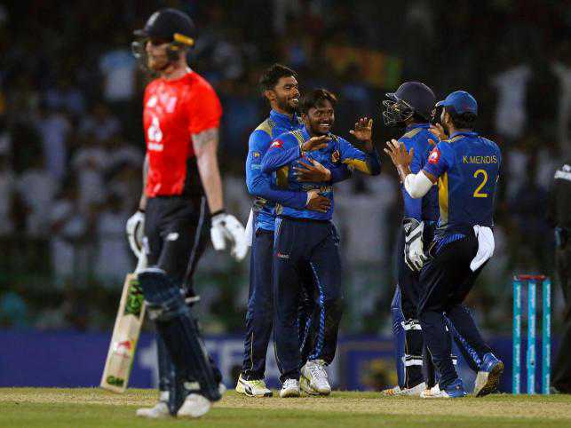 Lankans hand England their heaviest ODI defeat