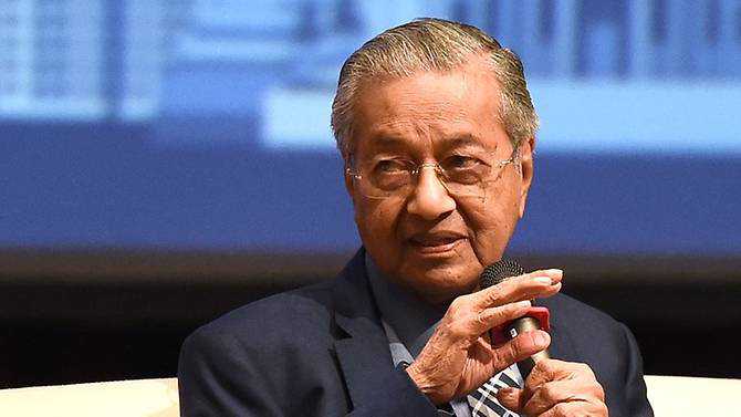 Malaysian PM Mahathir to visit Singapore at invitation of PM Lee