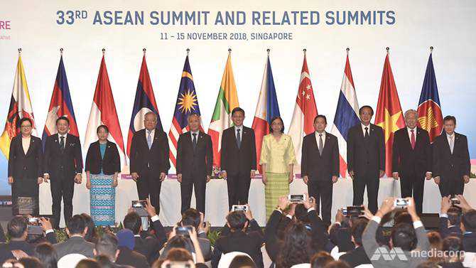 ASEAN economic ministers ink first e-commerce agreement