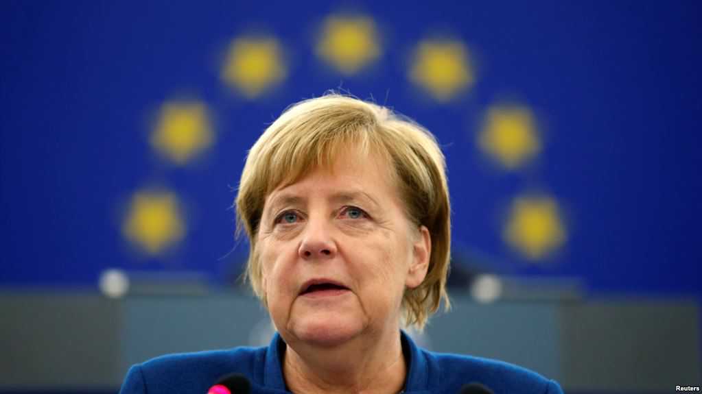 UPDATE 2-Germany's Merkel calls for a European Union military