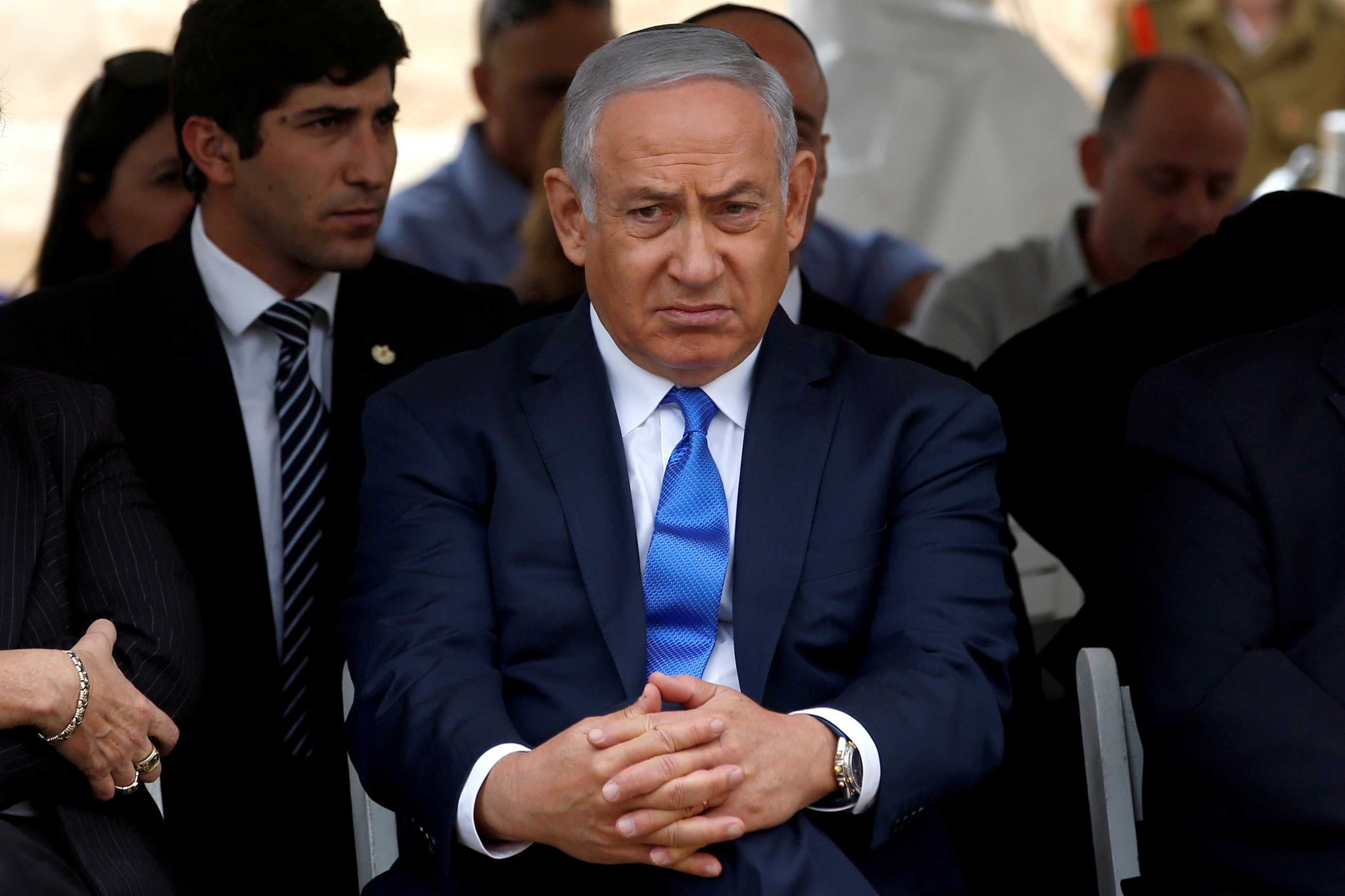 Netanyahu seeks to avert calls for election