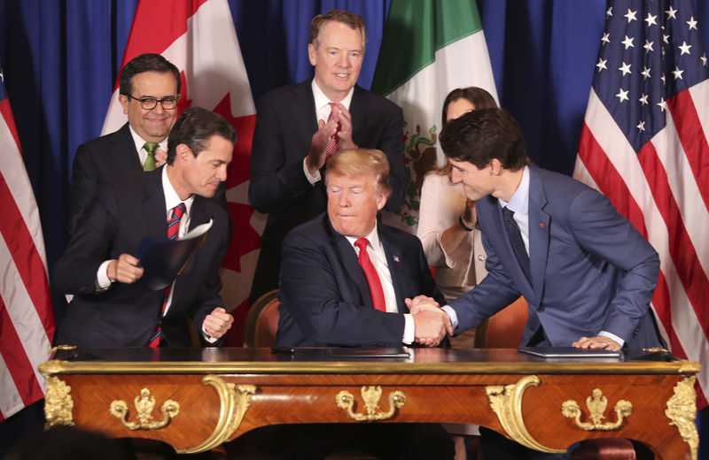 U.S., Canada, Mexico sign new trade pact