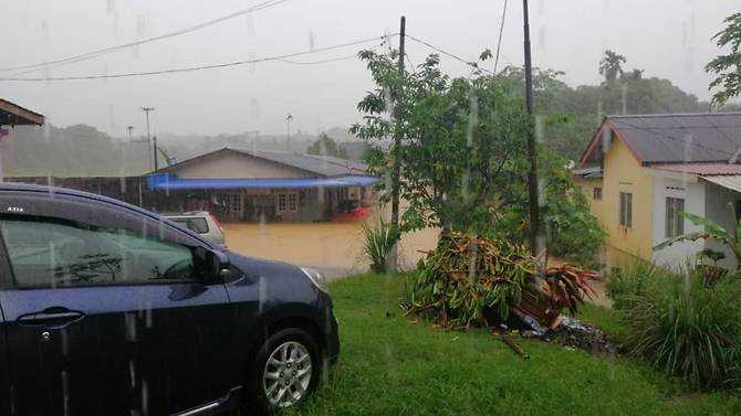 More than 600 residents of Johor town evacuated due to flash floods