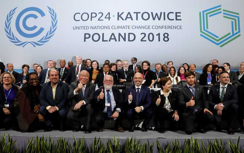 Global climate talks end with pact considered weak