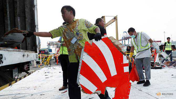 Hunt for Lion Air jet's black box delayed by bad weather
