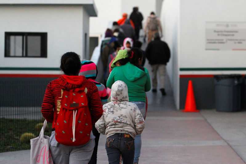 U.S. plan to keep asylum seekers in Mexico results in confusion