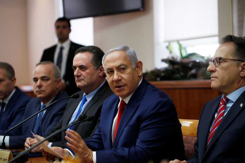 Scandals brewing, Netanyahu calls early election for April