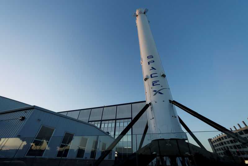SpaceX to lay off 10 percent of workforce