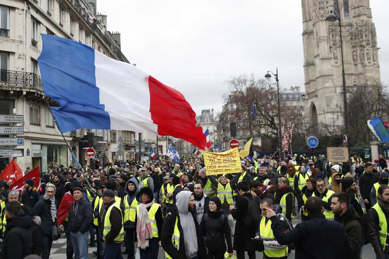France’s yellow vest protests hit 9th week