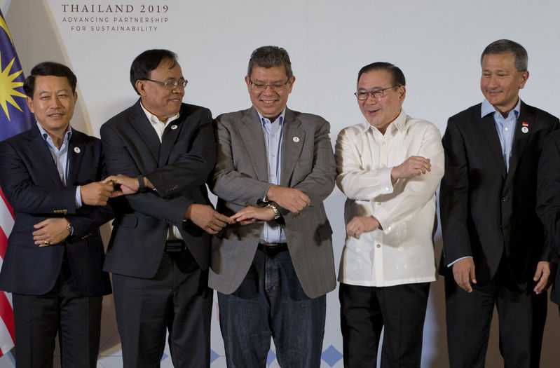 ASEAN ministers reach vague consensus over Rohyinga, China