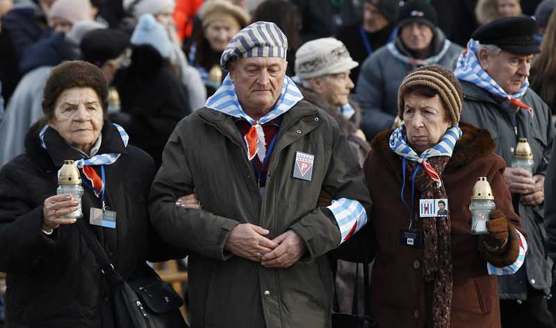 Polish nationalists protest during event marking liberation of Auschwitz camp