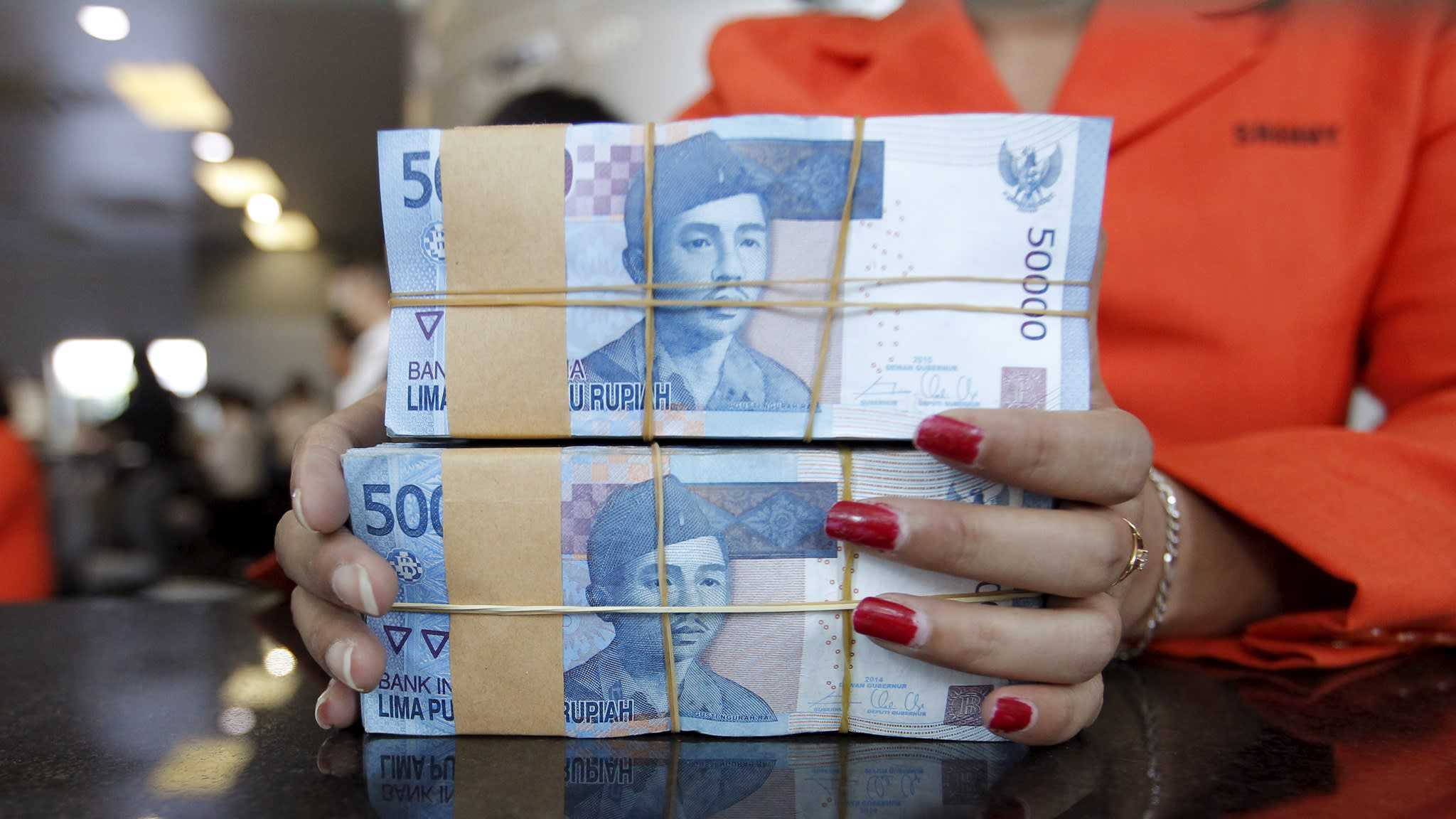 Indonesia -- taming foreign fund managers