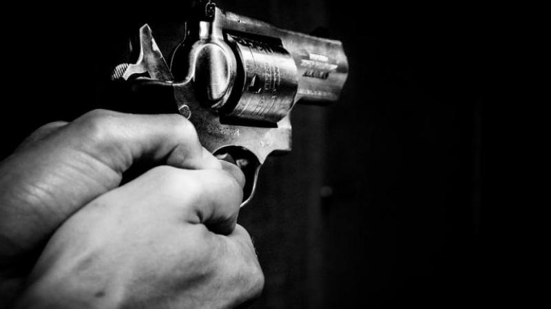 Gunman kills five in mass shooting at US manufacturing facility