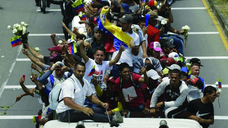 Venezuela border tensions turn violent amid aid distribution bid
