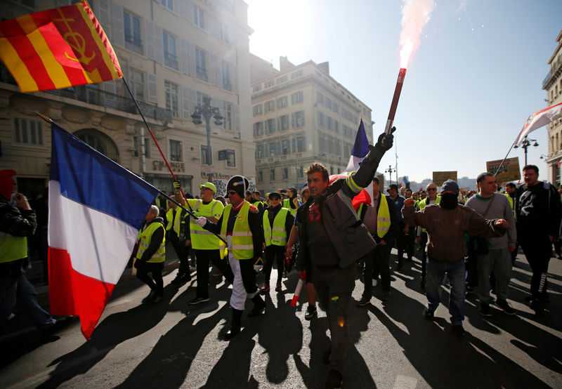 France’s ‘yellow vest’ protests continue