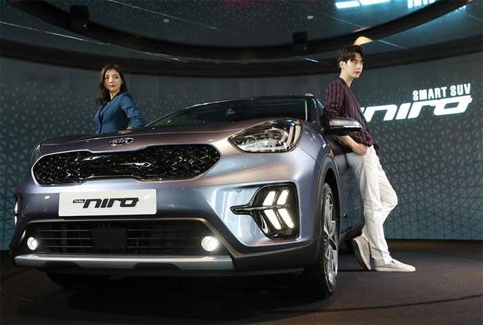 Kia Unveils Facelifted Version of Niro SUV