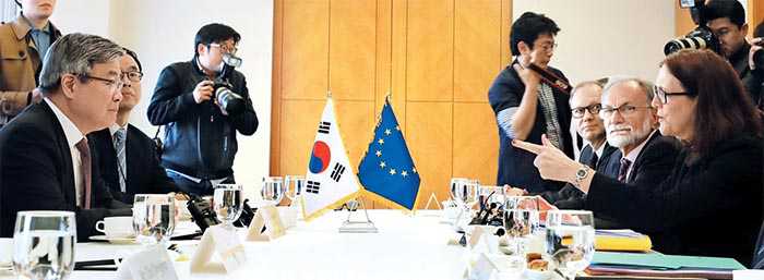 EU Pressures Korea to Ratify Int'l Labor Standards