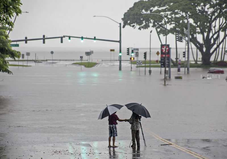 Waikiki flood fears push shore protection plan