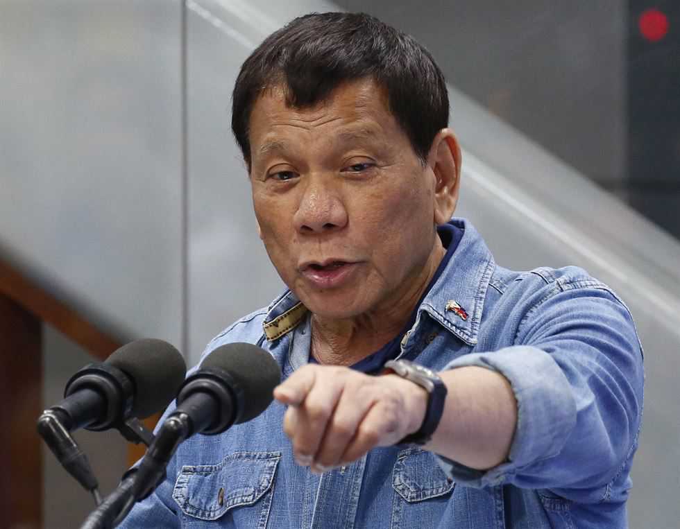 Duterte in war of words over Canada garbage row