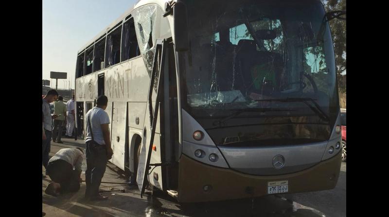 Tourist bus near Egypt's Gaza pyramids hit with bomb; injures 17