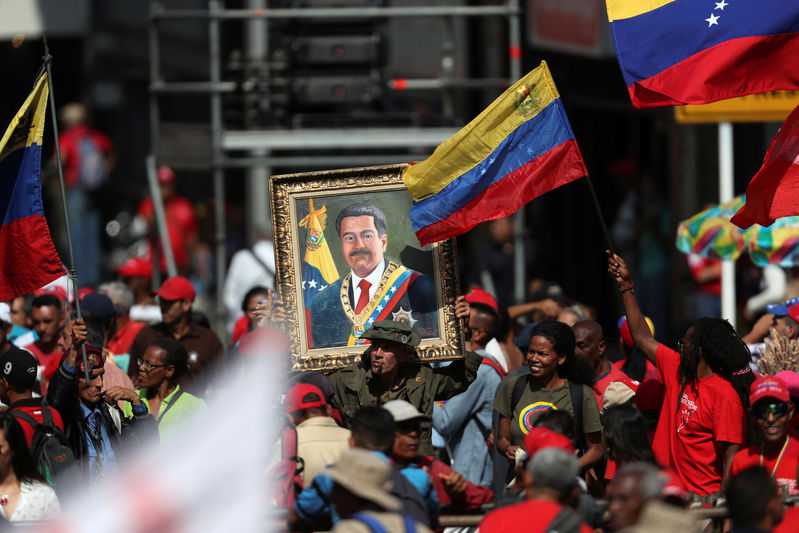 Maduro proposes early election for opposition-run congress