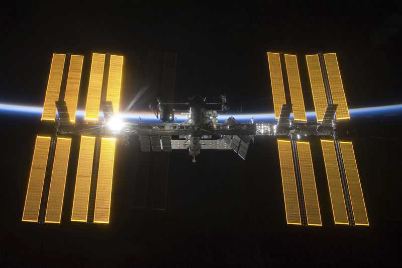 Long-distance trip: NASA opening ISS to private visitors