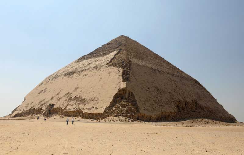Egypt opens Sneferu’s ‘Bent’ Pyramid in Dahshur to public