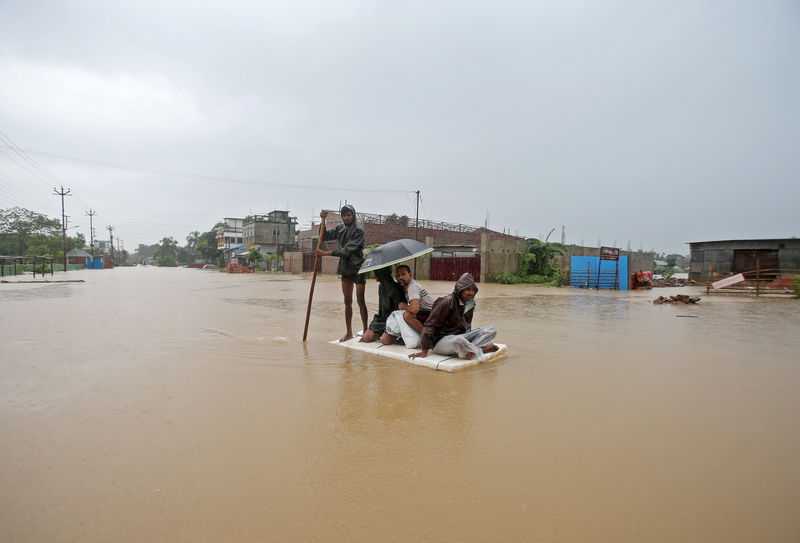 Death toll in S. Asia floods exceeds 100