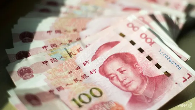 Chinese yuan falls to weakest level against US dollar since 2010