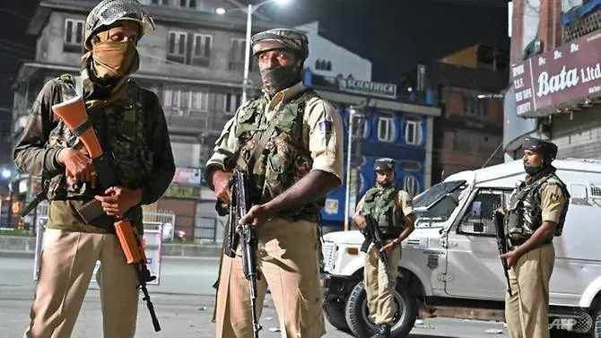 Lockdown in Indian Kashmir as thousands more troops sent