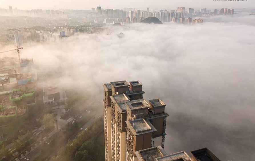 Fog scenery in Guiyang, southwest China's Guizhou