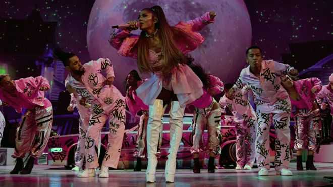 Ariana Grande 'overwhelmed' on Manchester return