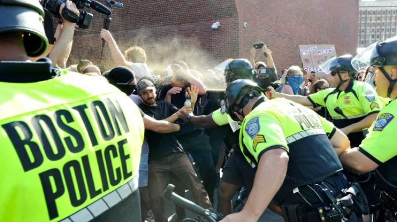US police fire pepper spray after pro-Trump 'Straight Pride' parade
