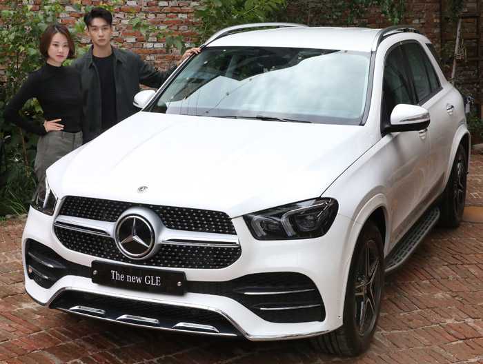 Mercedes-Benz Launches Overhauled GLE SUV