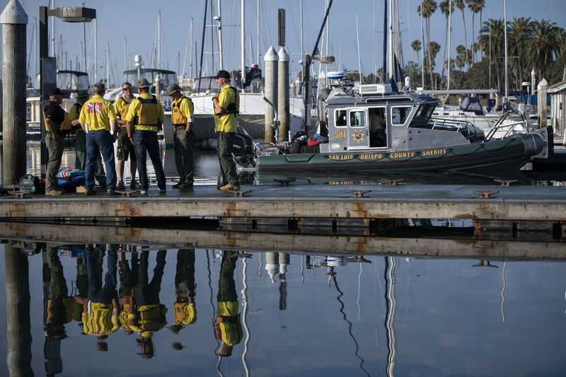 Probe of Calif. boat fire begins as search goes on