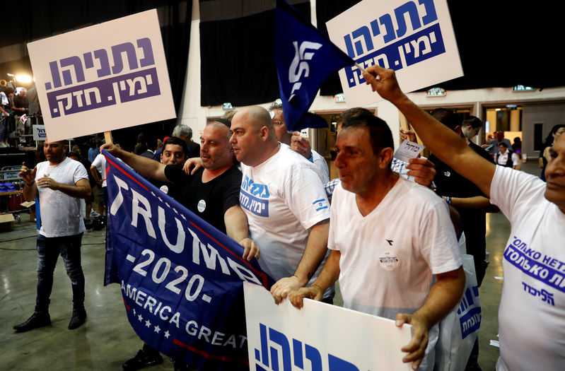 Early vote count shows Netanyahu in tight race