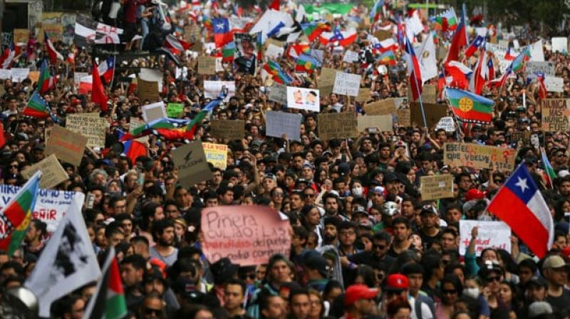 Biggest demonstrations yet rock protest-stricken Chile