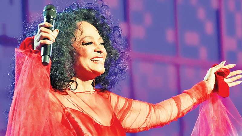 Diana Ross will tour  UK after Glastonbury