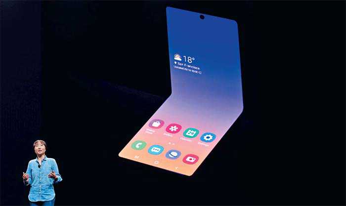 Samsung Shows Tease of New Foldable Smartphone