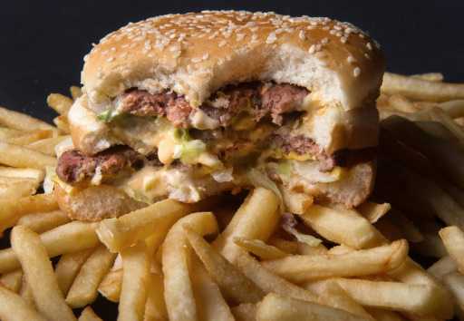 Fast food calorie info only cuts intake temporarily: study