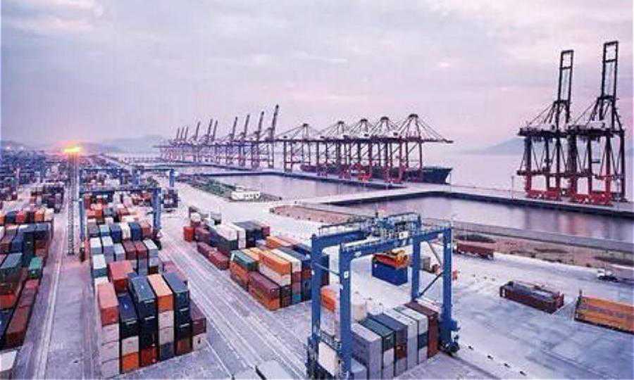 China to improve foreign trade, forex management