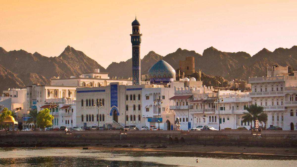 Oman visitors told to apply in advance for visa