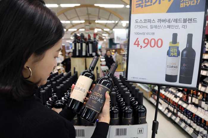 Wine Outsells Imported Beer at E-Mart