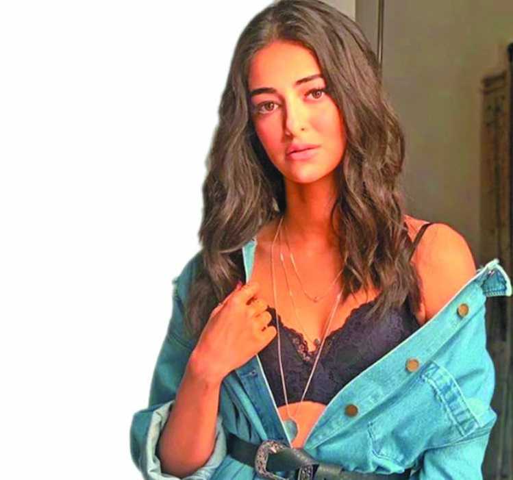 Ananya Panday takes inspiration from SRK